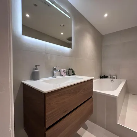 Apartment Dog-friendly 2-bed On The Ground Level Leyburn