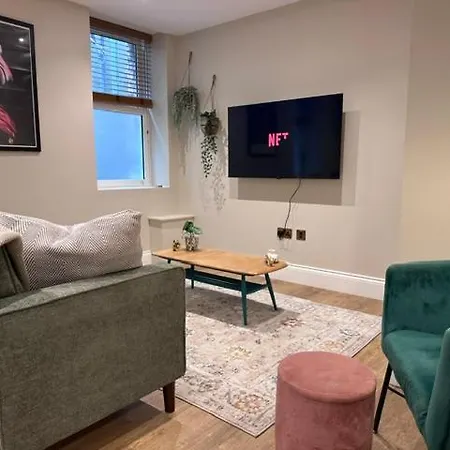 Dog-friendly 2-bed On The Ground Level Apartment Leyburn